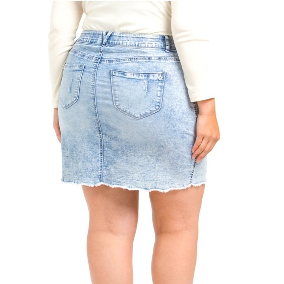 Democracy Jeans Tummy Control Distressed Scalloped Hem Sky Blue Skirt Size 18W - Picture 2 of 4